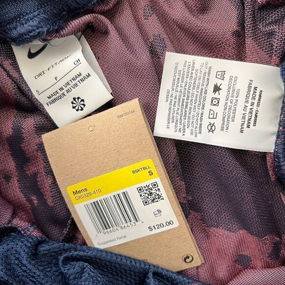 Nike Basketball Athletic Shorts 8" ADV Premium $120 - Picture 5 of 8